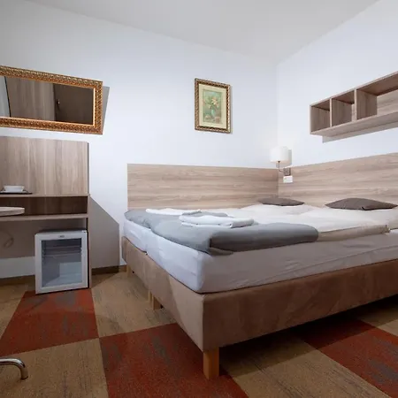 Faleza Adults Only *