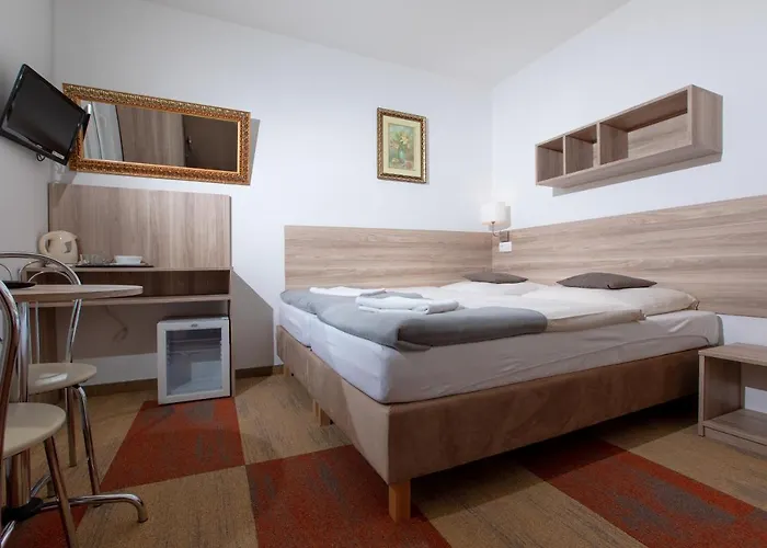 Faleza Adults Only *